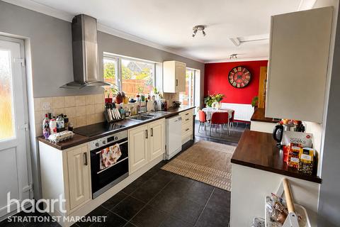 undefined, Meadowcroft, Swindon