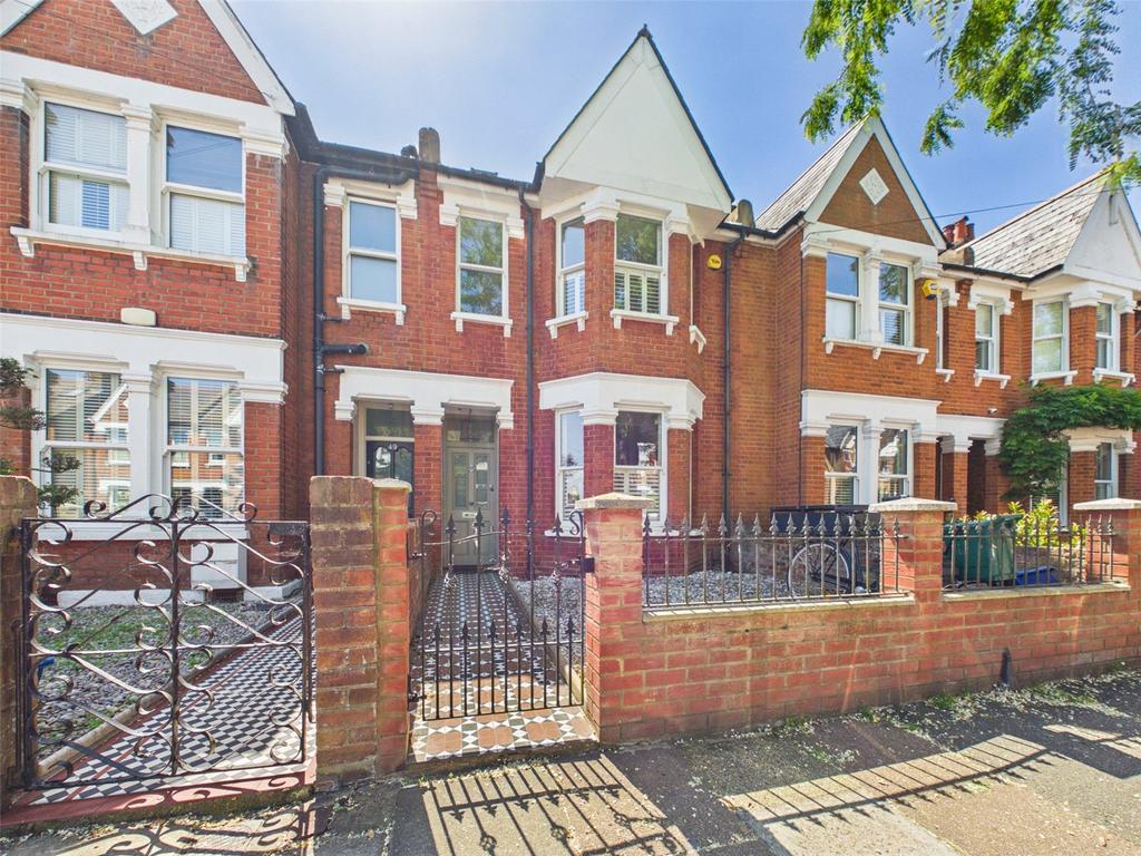 4 bedroom terraced house to rent