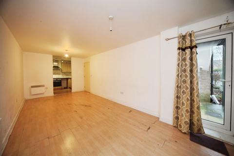 1 bedroom ground floor flat for sale, The Parklands, DUNSTABLE