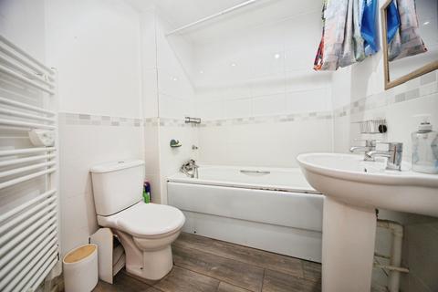 1 bedroom ground floor flat for sale, The Parklands, DUNSTABLE