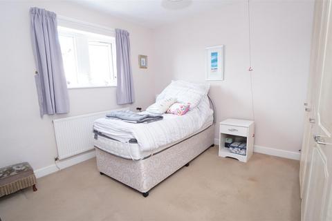1 bedroom apartment for sale, 3 Highdale Croft, Idle, Bradford