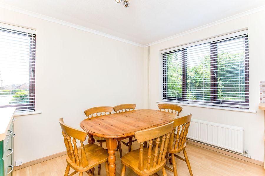 House in Reading, Lower Earley, Earley - View 3