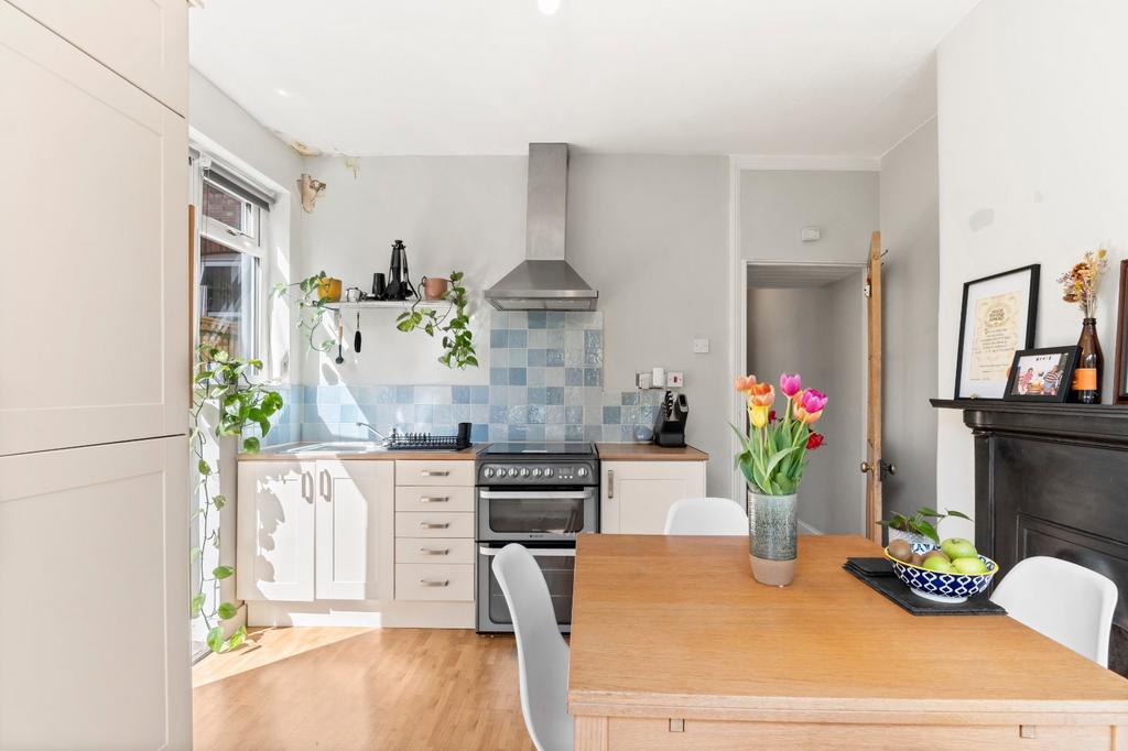 Mersey Road, London, E17 - Widok 2