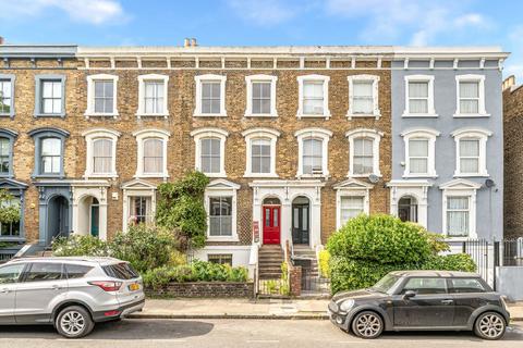 2 bedroom flat to rent, Victoria Park Road, London, E9