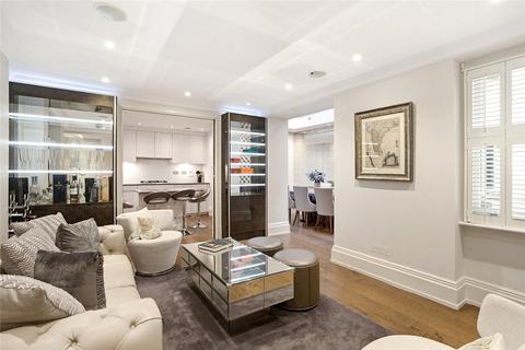 3 bedroom flat to rent, Green Street, London