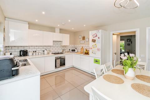 2 bedroom end of terrace house for sale, Owen Drive, Fair Oak, Eastleigh