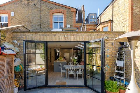 4 bedroom terraced house for sale, Foxmore Street, London, SW11
