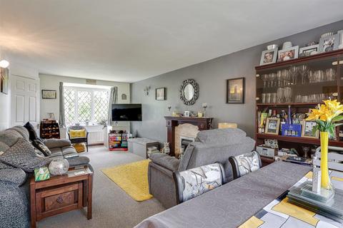 3 bedroom detached house for sale, Woodchurch View, Holmfirth HD9