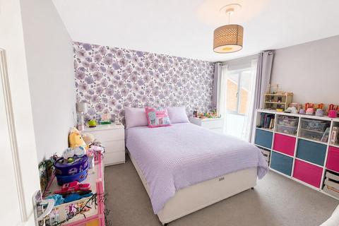 2 bedroom terraced house for sale, Spruce Close, Brandon IP27
