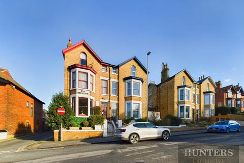 10 bedroom property for sale, West Street, Scarborough