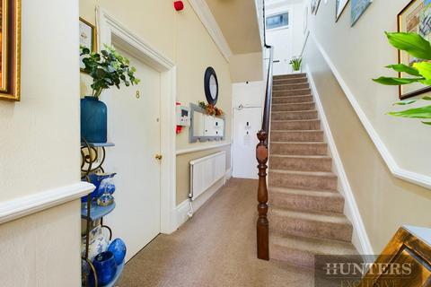 10 bedroom property for sale, West Street, Scarborough