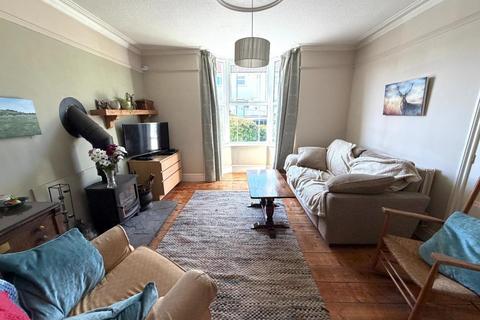 3 bedroom end of terrace house for sale, Silver Road, Street