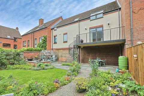 4 bedroom apartment for sale, Mulberry Close, Norwich