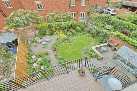 4 bedroom apartment for sale, Mulberry Close, Norwich