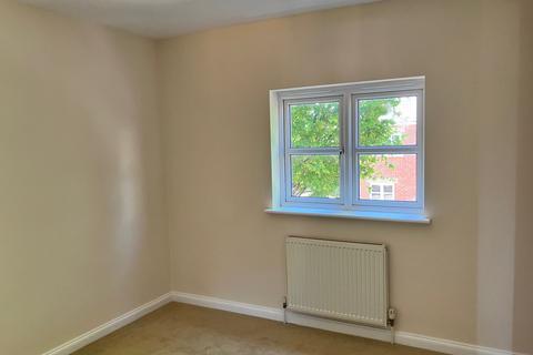 3 bedroom house to rent, Hallam Fields Road, Birstall LE4