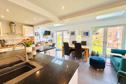 4 bedroom detached house for sale, Bucklow Gardens, Lymm, WA13