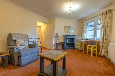 1 bedroom flat for sale, Flat 53, Clachnaharry Court, Inverness, IV3 8LT