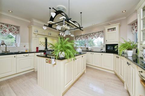 5 bedroom detached house for sale, Llanystumdwy, Criccieth, Gwynedd, LL52