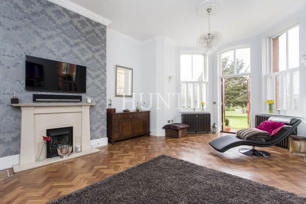 Living room, fireplace