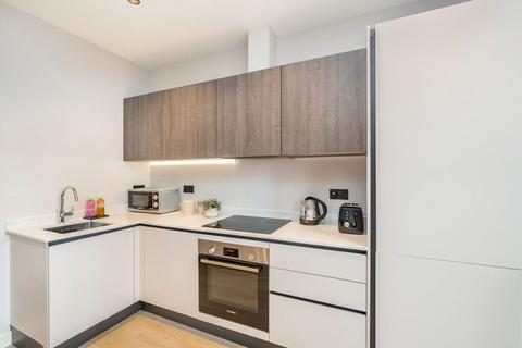 2 bedroom flat for sale, Chinbrook Road, London