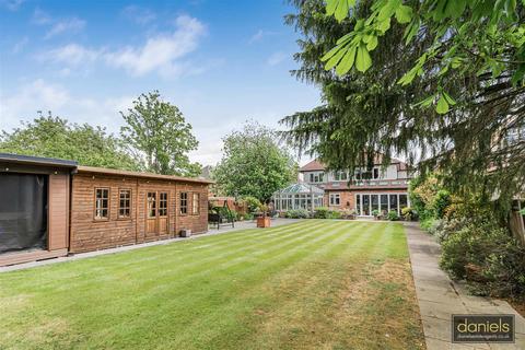 6 bedroom detached house for sale, Sudbury Court Drive, Harrow