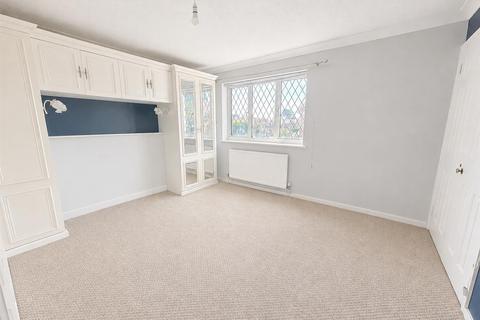 4 bedroom detached house for sale, Chatsworth Park, Peacehaven