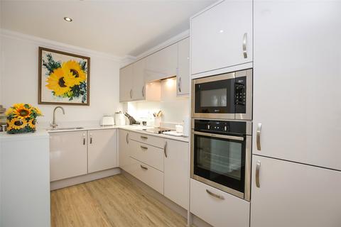 1 bedroom apartment for sale, Castle View, Windsor SL4