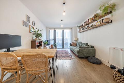 1 bedroom ground floor flat for sale, Harford Street, London E1