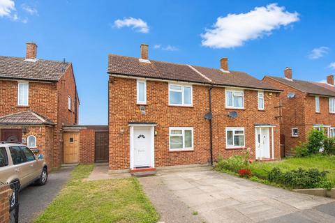 2 bedroom semi-detached house to rent, Brabazon Road, Heston TW5
