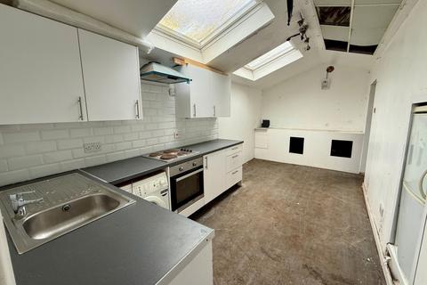 Mixed use for sale, Grays Autos, 10 Oscar Road, Broadstairs, Kent