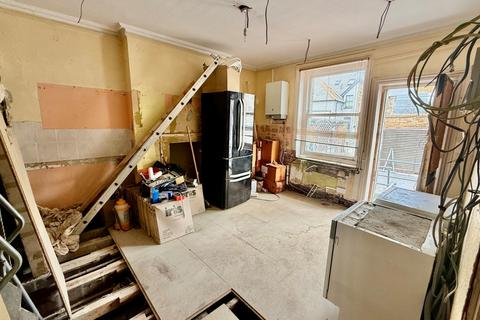 3 bedroom maisonette for sale, 19A Station Road, Westgate-on-Sea, Kent