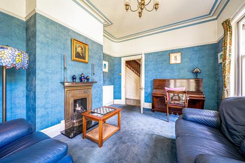 4 bedroom semi-detached house for sale, Richmond Road, Barnet