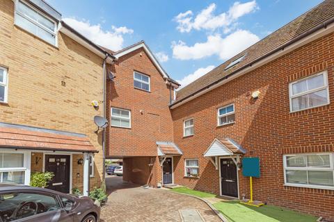 Benjamin Lane, Wexham SL3