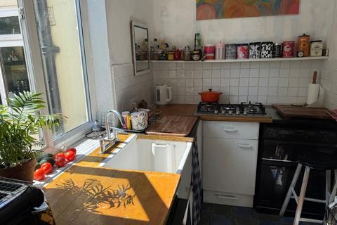2 bedroom flat for sale, 7 Marley Croft, Moor Lane, Staines-upon-Thames, Middlesex