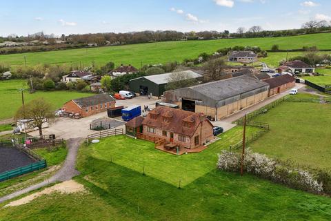3 bedroom equestrian property for sale, Langdon Hills, Basildon