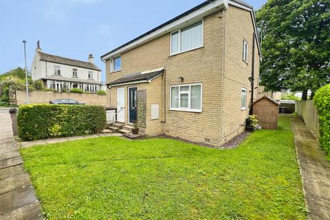 Flat - Fairburn Gardens, Bradford BD2