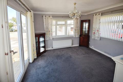 2 bedroom bungalow for sale, Teal Close, Skegness PE25