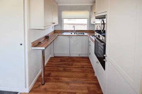 2 bedroom bungalow for sale, Teal Close, Skegness PE25