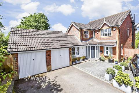 4 bedroom detached house for sale, Lockham Farm Avenue, Maidstone ME17