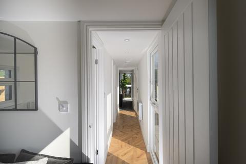 undefined, Sunset Drive, Havering-atte-bower, RM4