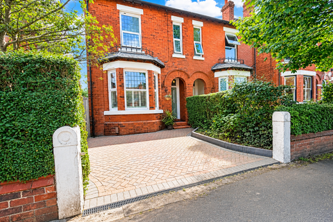 3 bedroom semi-detached house for sale, Dialstone Lane, Great Moor, SK2