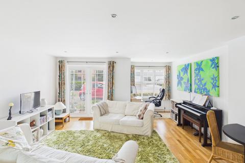 2 bedroom apartment for sale, Sovereign Place, St Leonards Road, Windsor, Berkshire, SL4