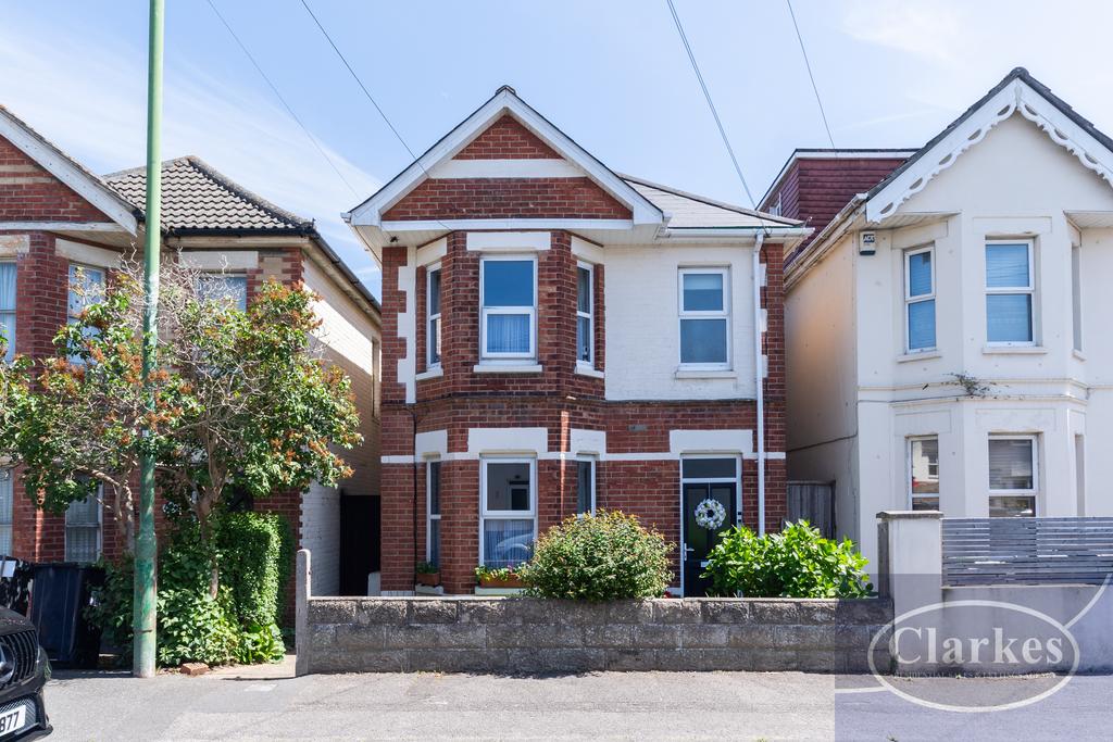 Ripon Road, Bournemouth 3 bed detached house for sale - £365,000
