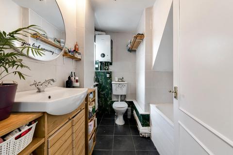 2 bedroom apartment for sale, Ling Road, Canning Town, London, E16
