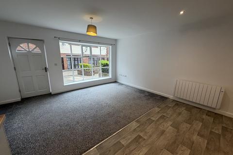 1 bedroom ground floor flat to rent, Church Mews, Wisbech