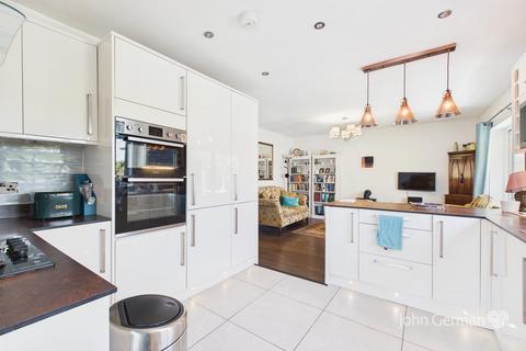 3 bedroom detached bungalow for sale, Hillsdale Road, Burton-on-Trent
