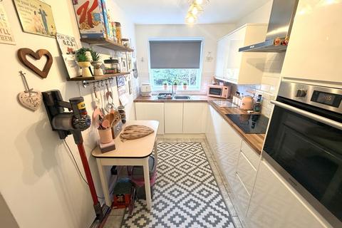 2 bedroom apartment for sale, Bournemouth Road, Ashley Cross