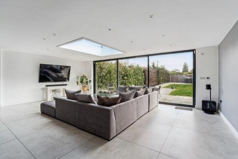 4 bedroom chalet for sale, The Roughs, Northwood HA6