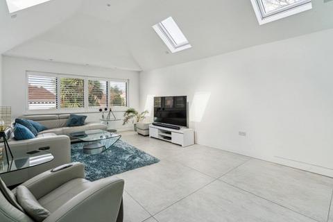 4 bedroom chalet for sale, The Roughs, Northwood HA6