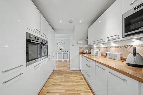 5 bedroom detached house for sale, Wigmore Road,  Wigmore,